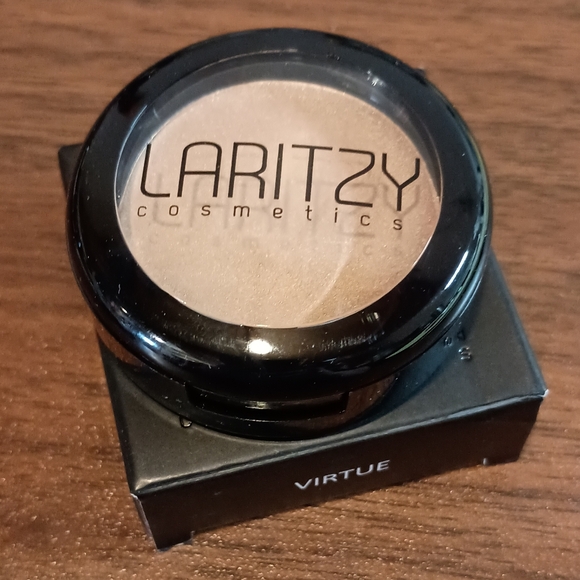 Laritzy Cosmetics Virtue Cream Highlighter - Picture 6 of 9